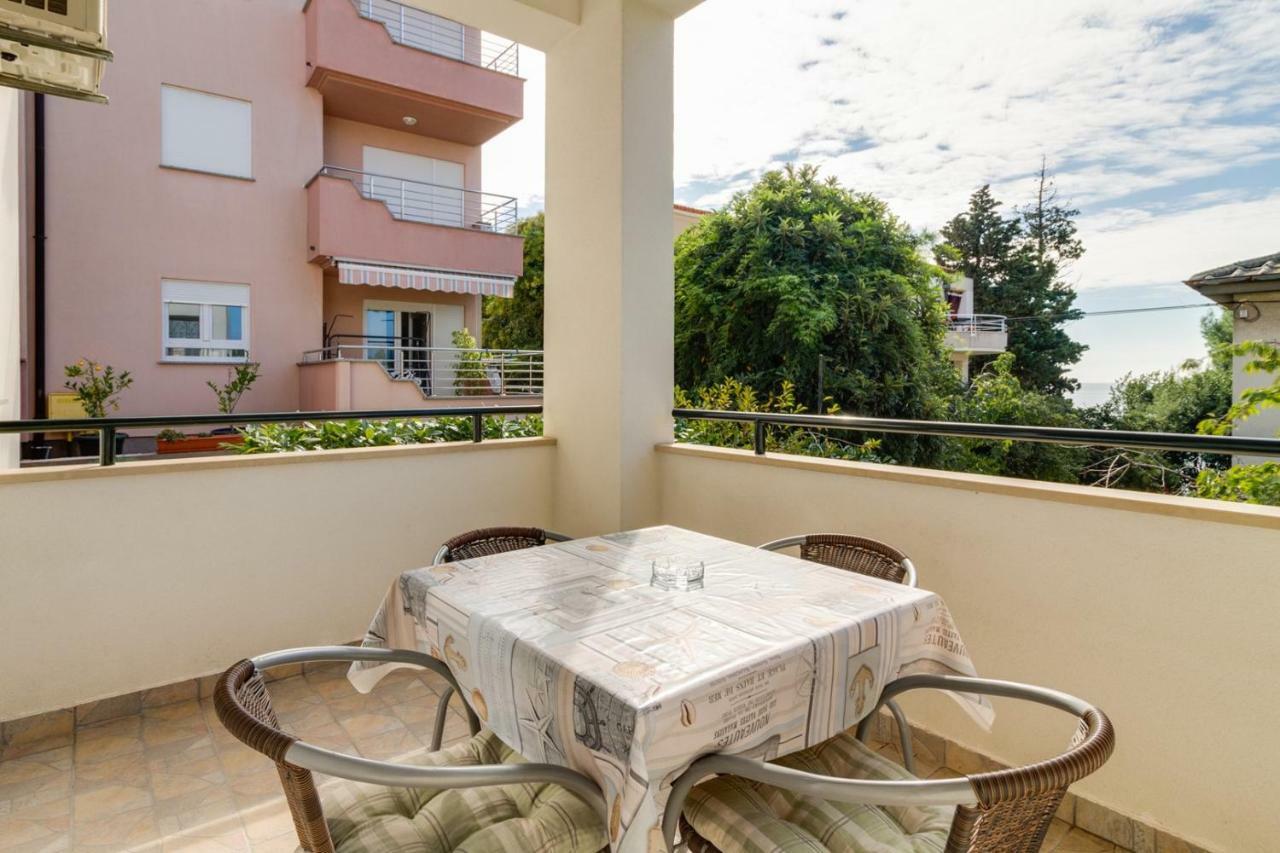 Apartments Tonka Near Beach And Sea Pula Extérieur photo