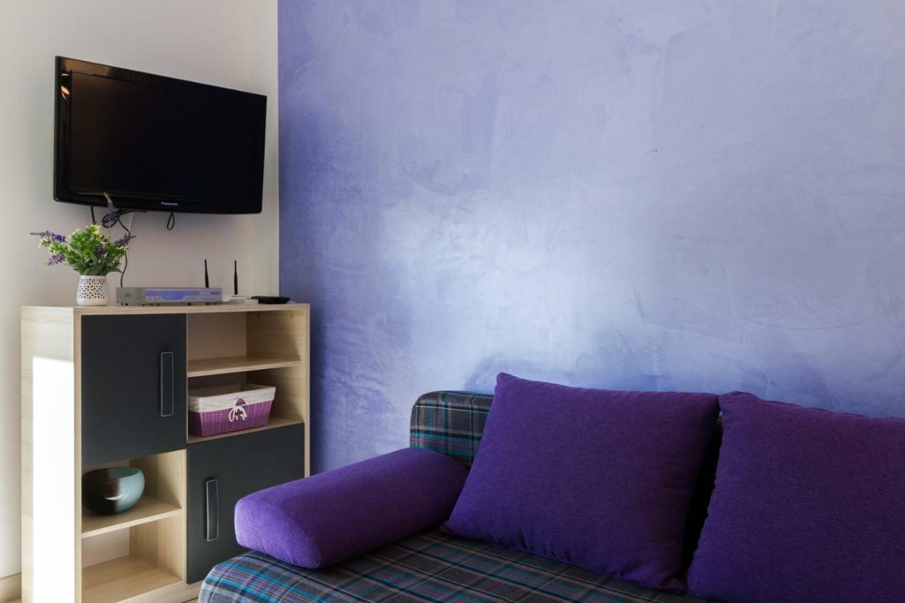 Apartments Tonka Near Beach And Sea Pula Extérieur photo
