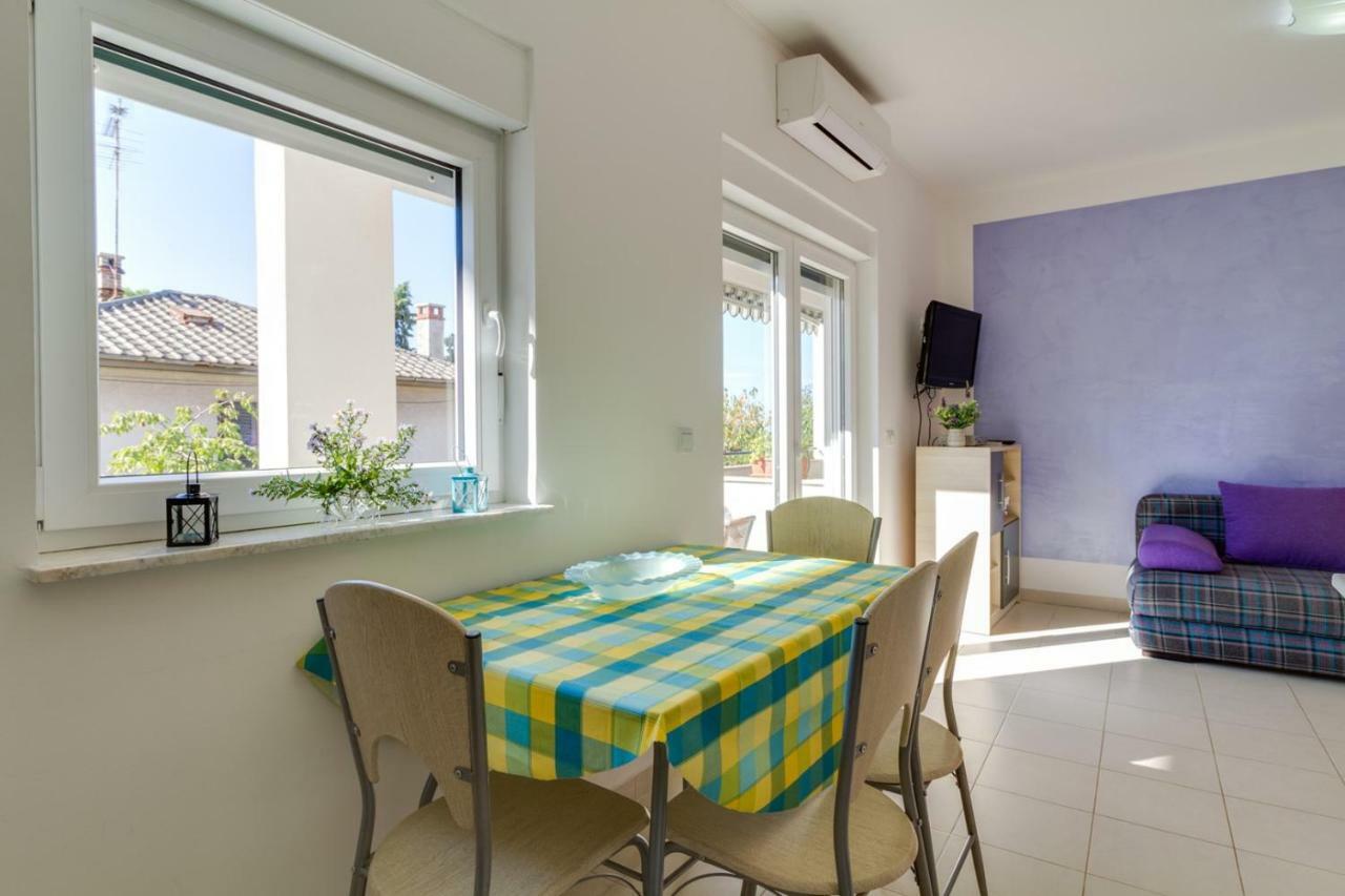Apartments Tonka Near Beach And Sea Pula Extérieur photo